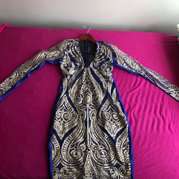 Gold Sequin Bodycon Dress - Picture 2 of 5